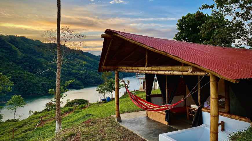 Honey River im Los Mikos Eco Hotel, Eco Hotel Los Mikos, Unvergessliche Landschaften, Kaffeeregion, Colombia